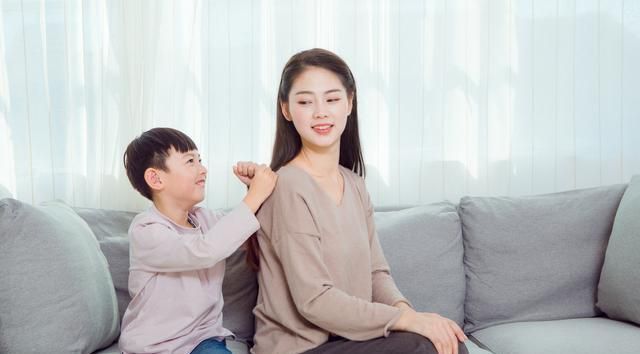 全面失控:跌落神坛的美式潮牌